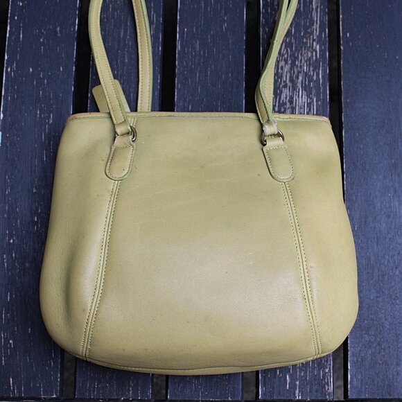 Coach Vintage - Medium Framed Pouch 9998 in Lime - USA 90s - Flaw (mold measles) - Picture 11 of 15